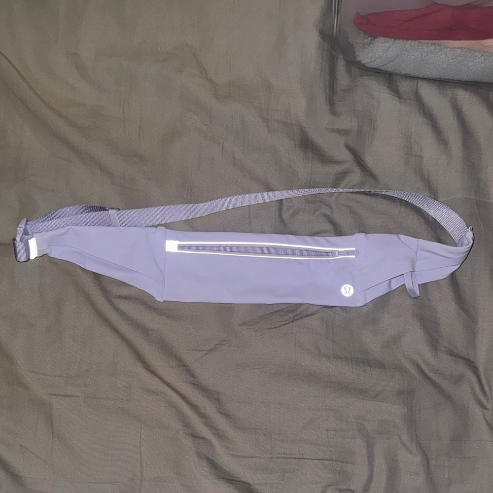 Lululemon Fast and Free Running Belt Lavender Frost Adjustable Reflective L/XL